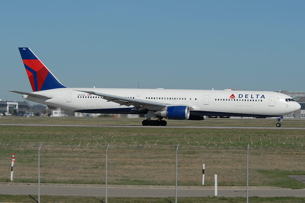 N829MH Boeing 767-432(ER) 27.03.2017