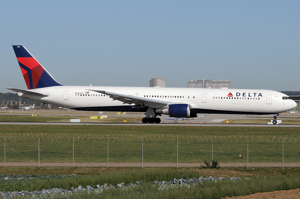 N838MH Boeing 767-432(ER) 21.09.2019