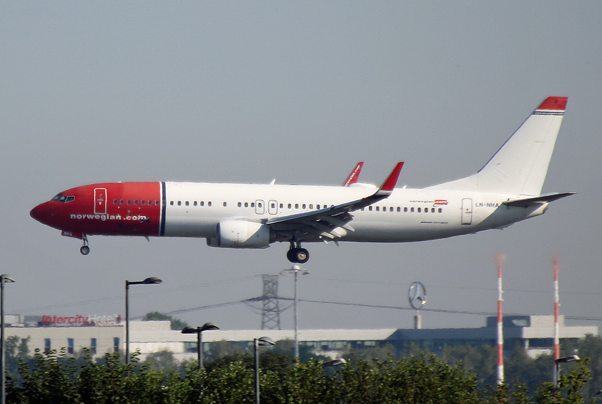 Norwegian Air Shuttle, Boeing B 737-8JP, LN-NHA, BER, 15.07.2024