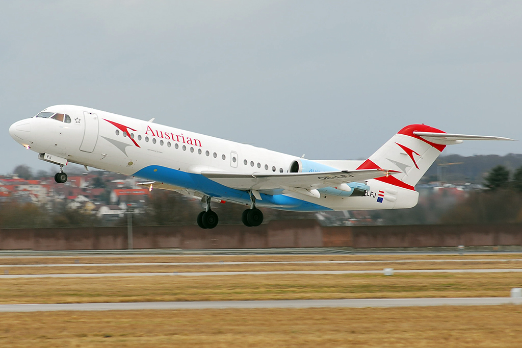 OE-LFJ Fokker 70 16.02.2014