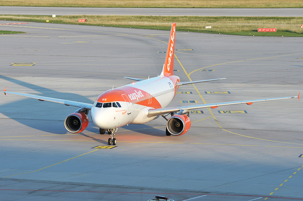 OE-LQX Airbus A319-111 16.09.2018