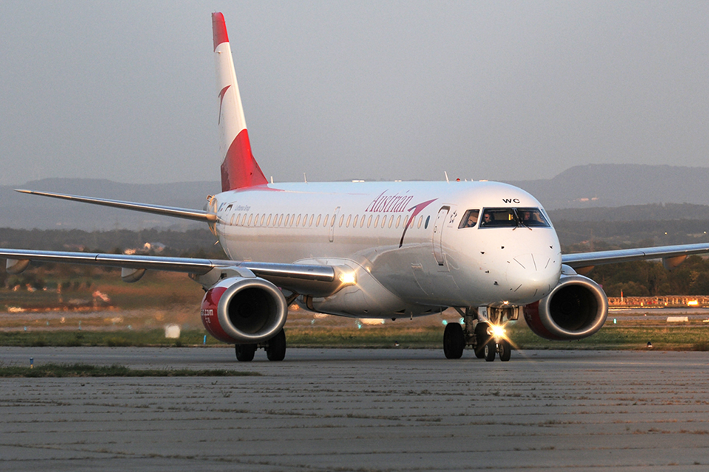 OE-LWC Embraer 190-200LR 19.09.2019