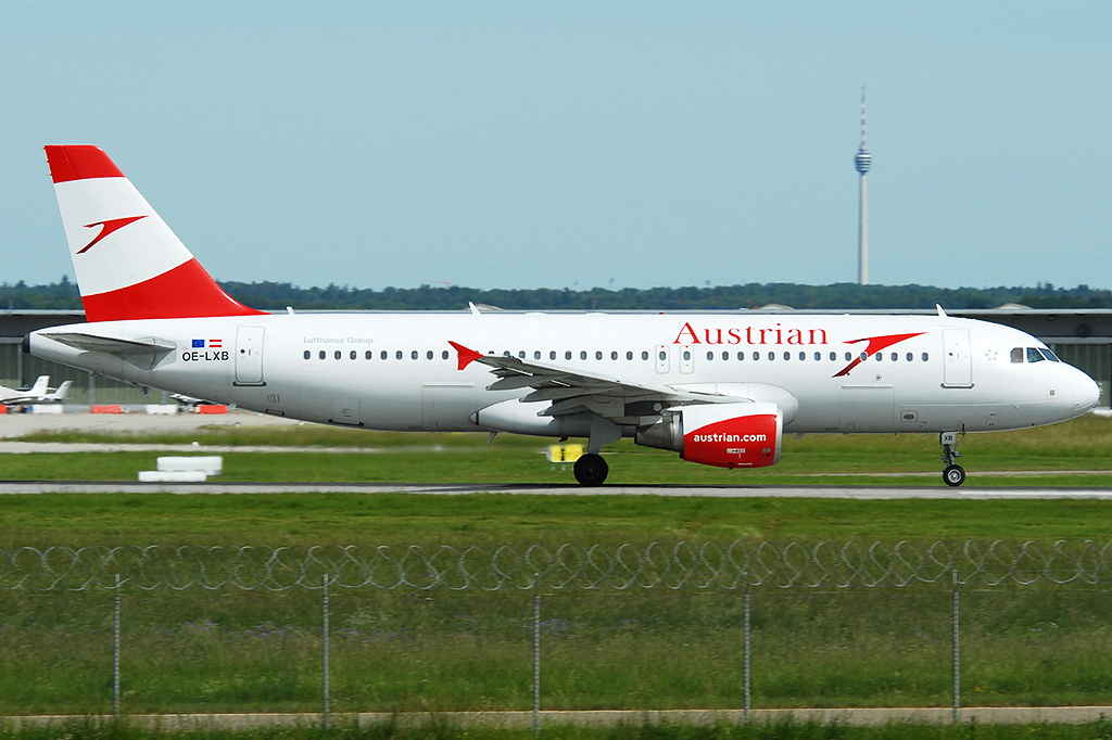 OE-LXB Airbus A320-216 09.06.2019