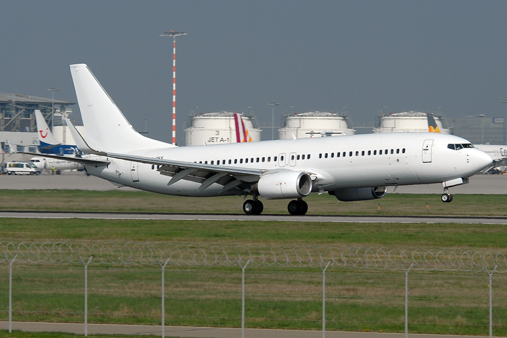 OM-GEX Boeing 737-8AS 08.04.2017