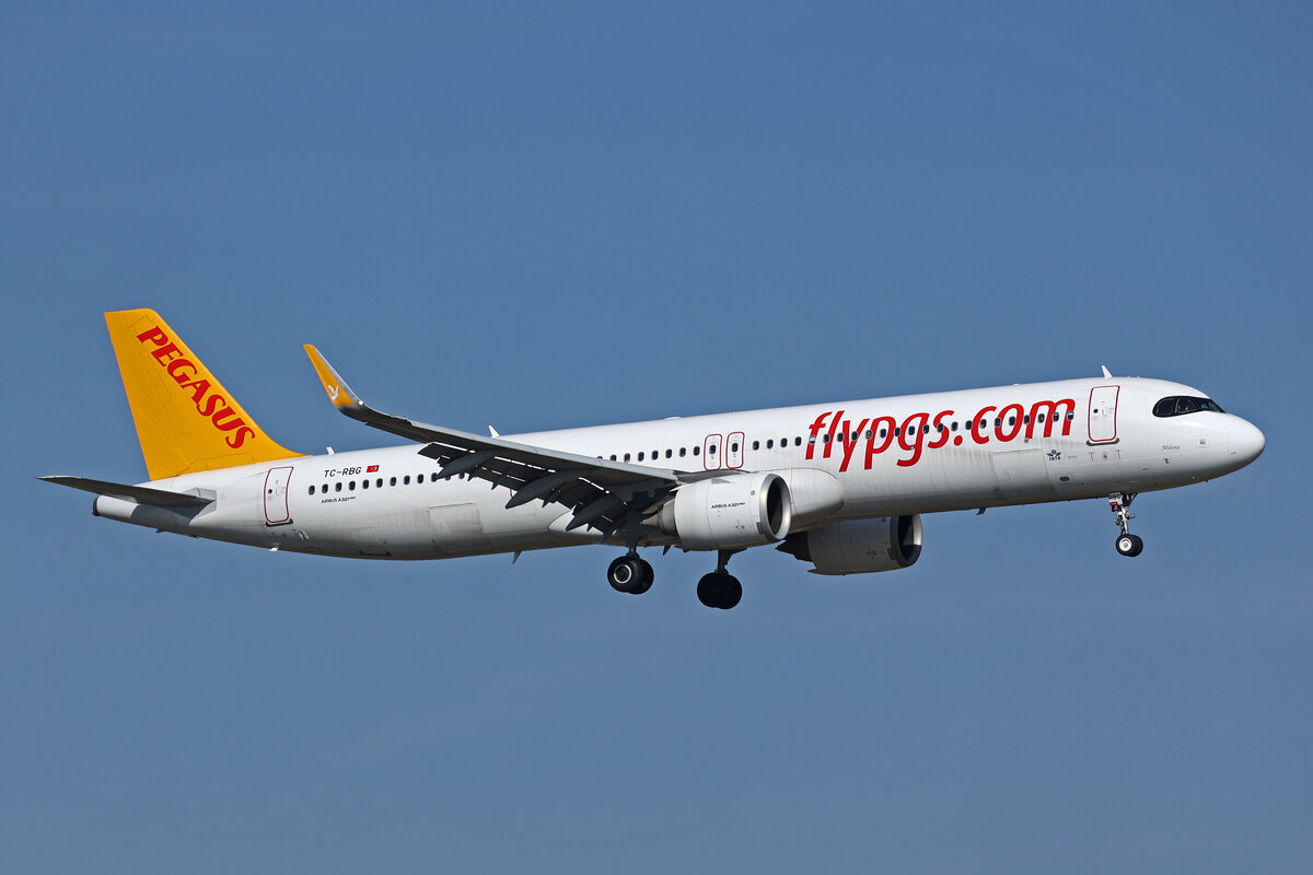 Pegasus Airlines, TC-RBG, Airbus A321-251NX, msn: 10007,  Milena , 04.März 2025, ZRH Zürich, Switzerland.