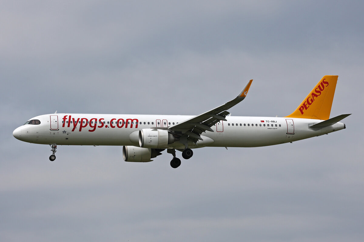 Pegasus Airlines, TC-RBJ, Airbus A321-251NX, msn: 10639,  Idil , 07.Juni 2024, ZRH Zürich, Switzerland.