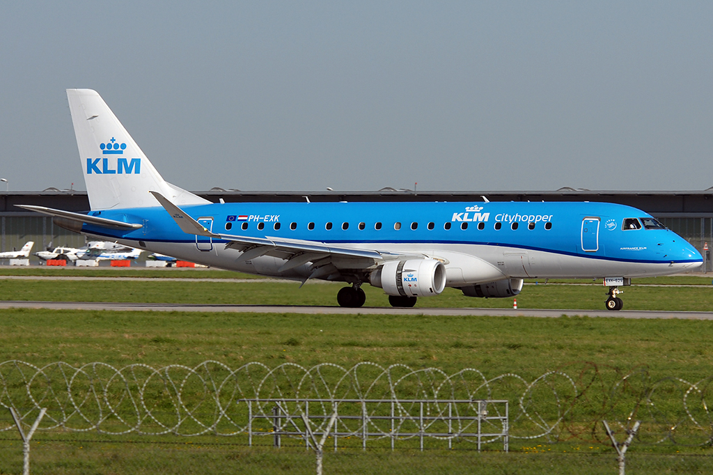 PH-EXK Embraer 170-200STD 19.04.2019