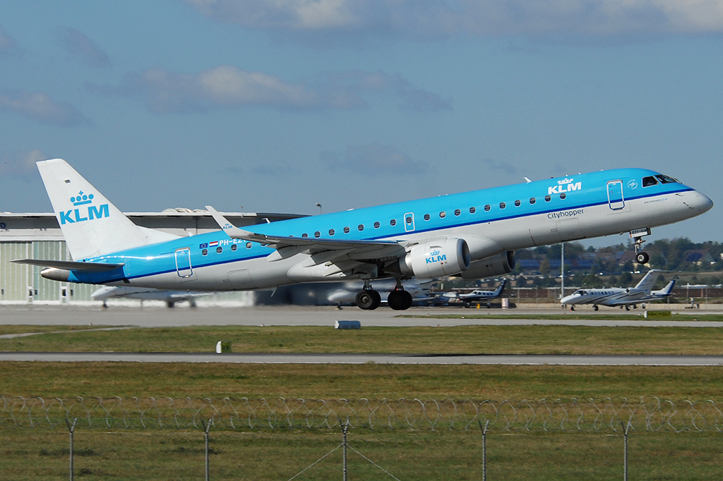 PH-EZT Embraer 190-100STD 05.10.2016