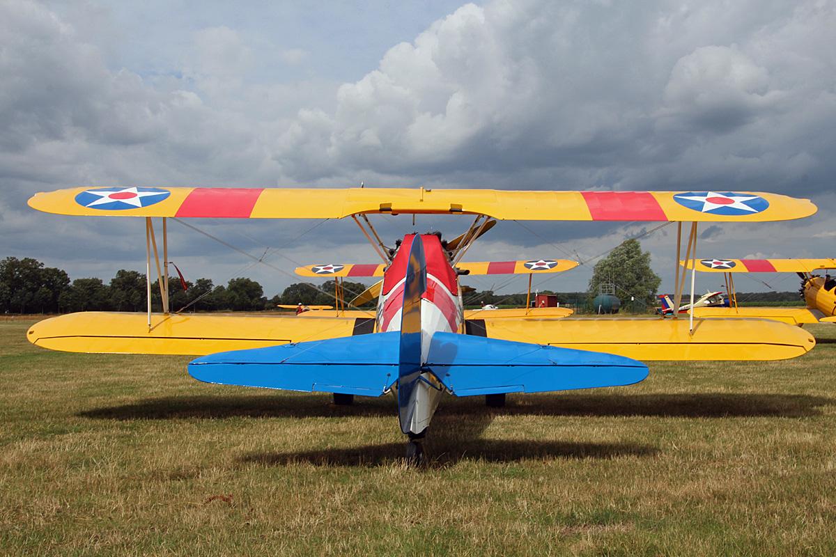 Private A 75N1, N67193, N2S-5 Kaydet, N5527 Boeing Stearman, Flugplatz Bienenfarm, 05.07.2024