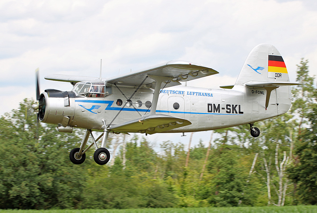 Private Antonov An-2T, D-FONL, Flugplatz Bienenfarm, 05.07.2024