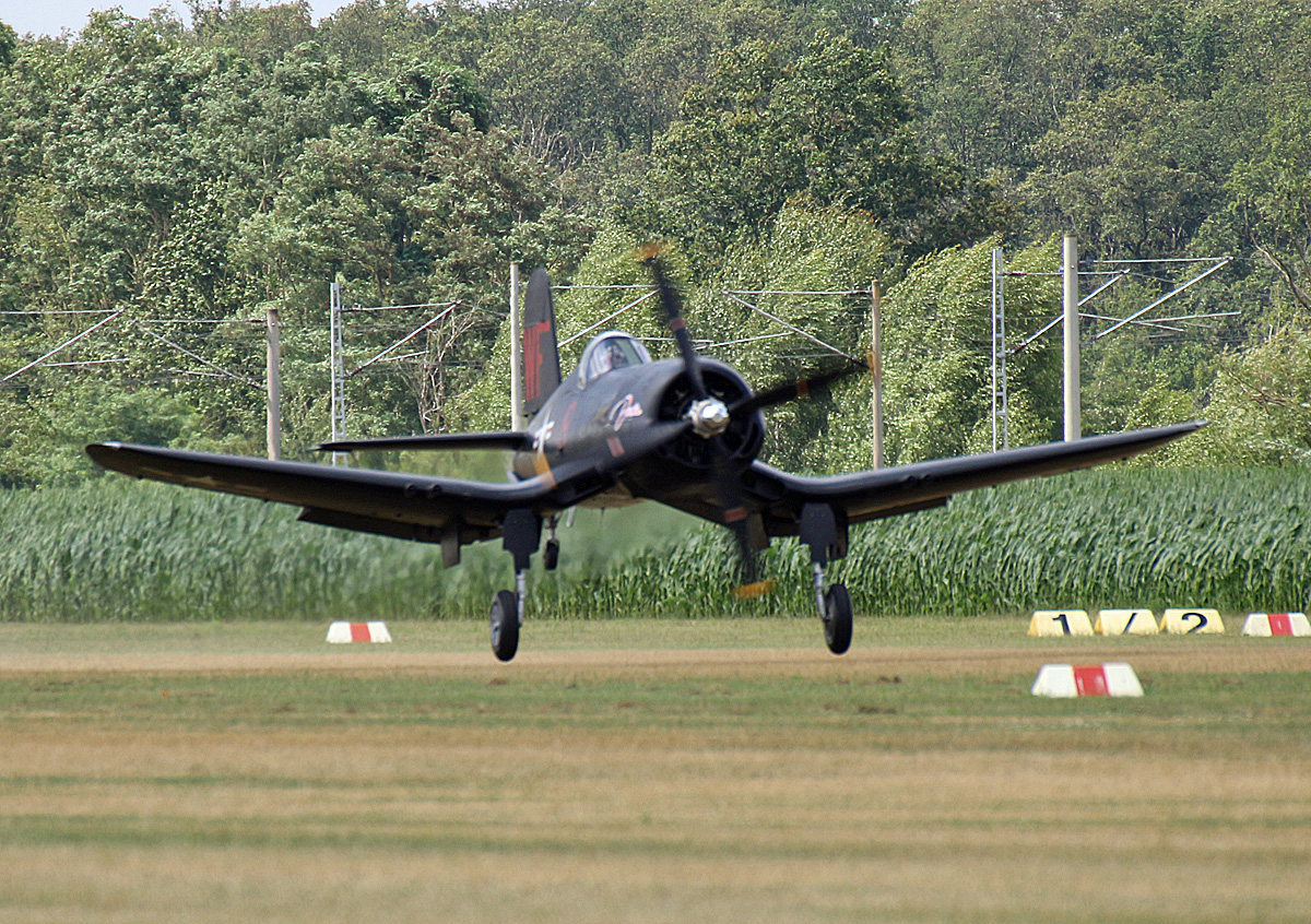 Private Chance Vought F4U-5NL Corsair, D-FCOR, Flugplatz Bienenfarm, 06.07.2024