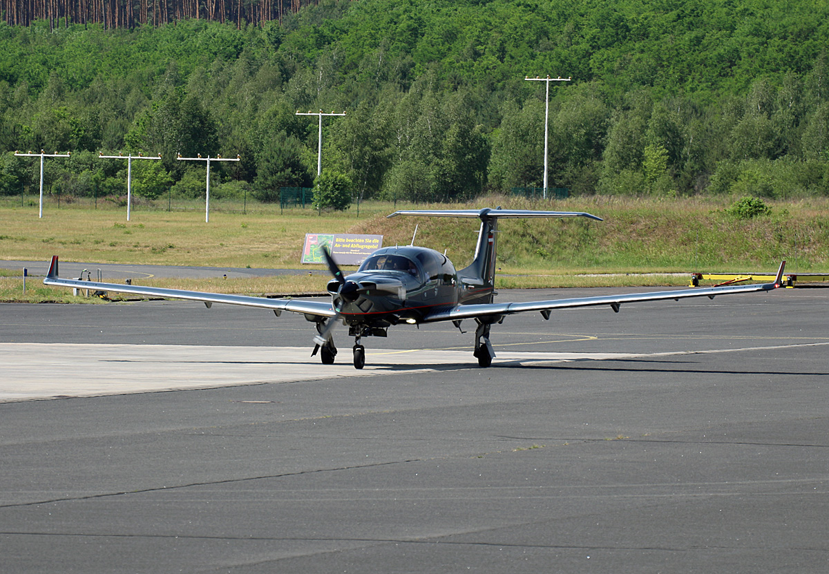 Private Diamond, DA-50C, OE-DLL, Flugplatz Schnhagen, 26.05.2024