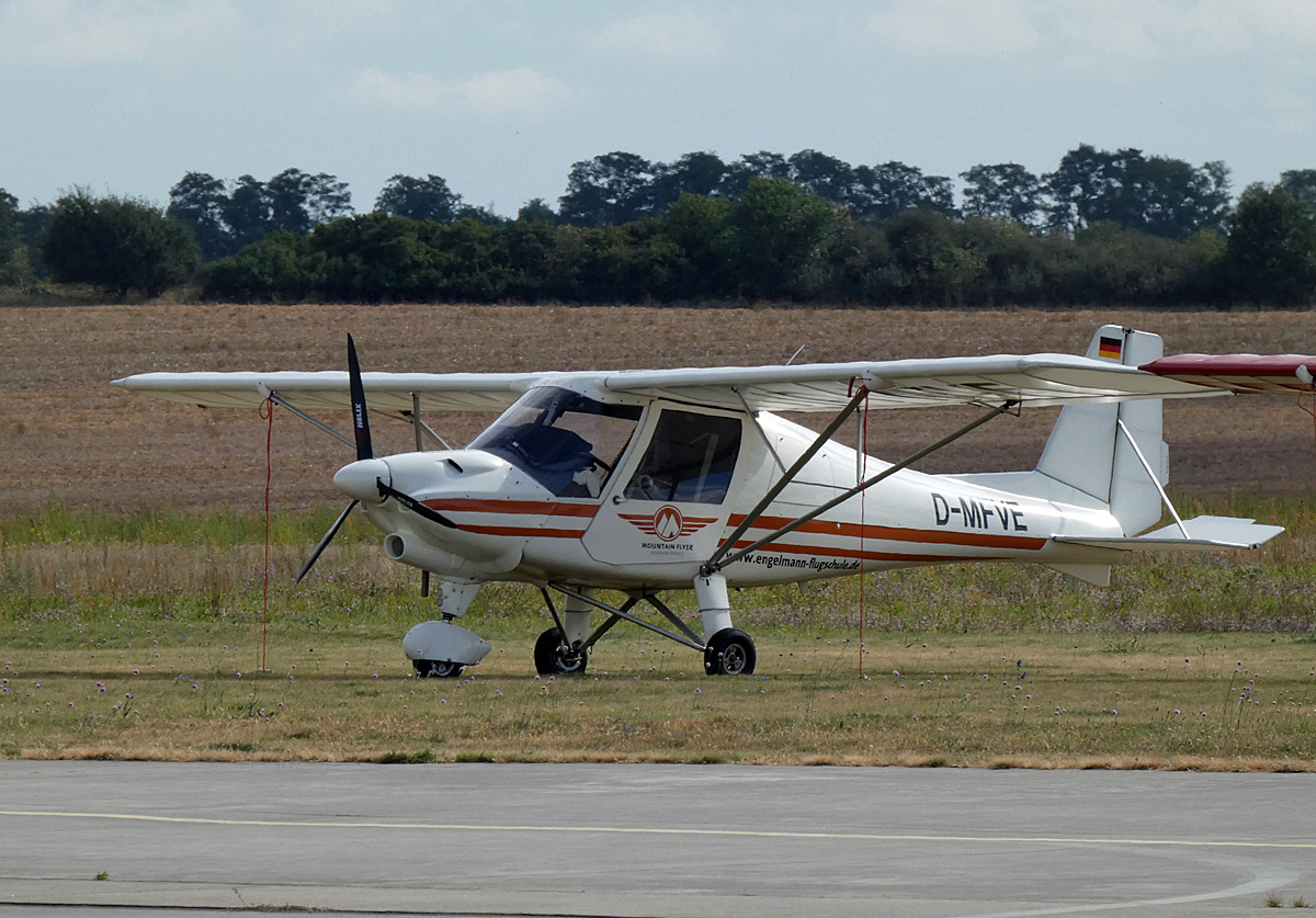 Private Ikarus C-42, D-MFVE, Flugplataz Strausberg, 12.09.2024