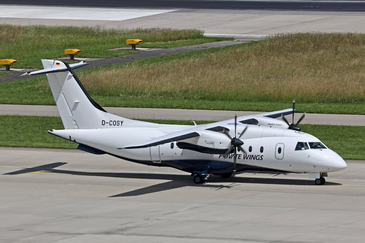 Private Wings, D-COSY, Dornier DO-328-110, msn: 3072, 16.Juni 2024, ZRH Zürich, Switzerland.