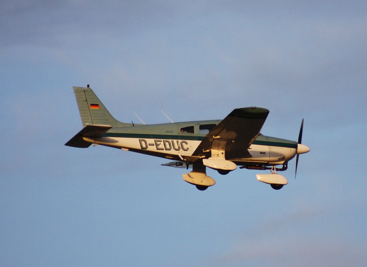 Private,D-EDUC,Piper PA-28-181 Archer II,20.03.2014,HAM-EDDH,Hamburg,Germany