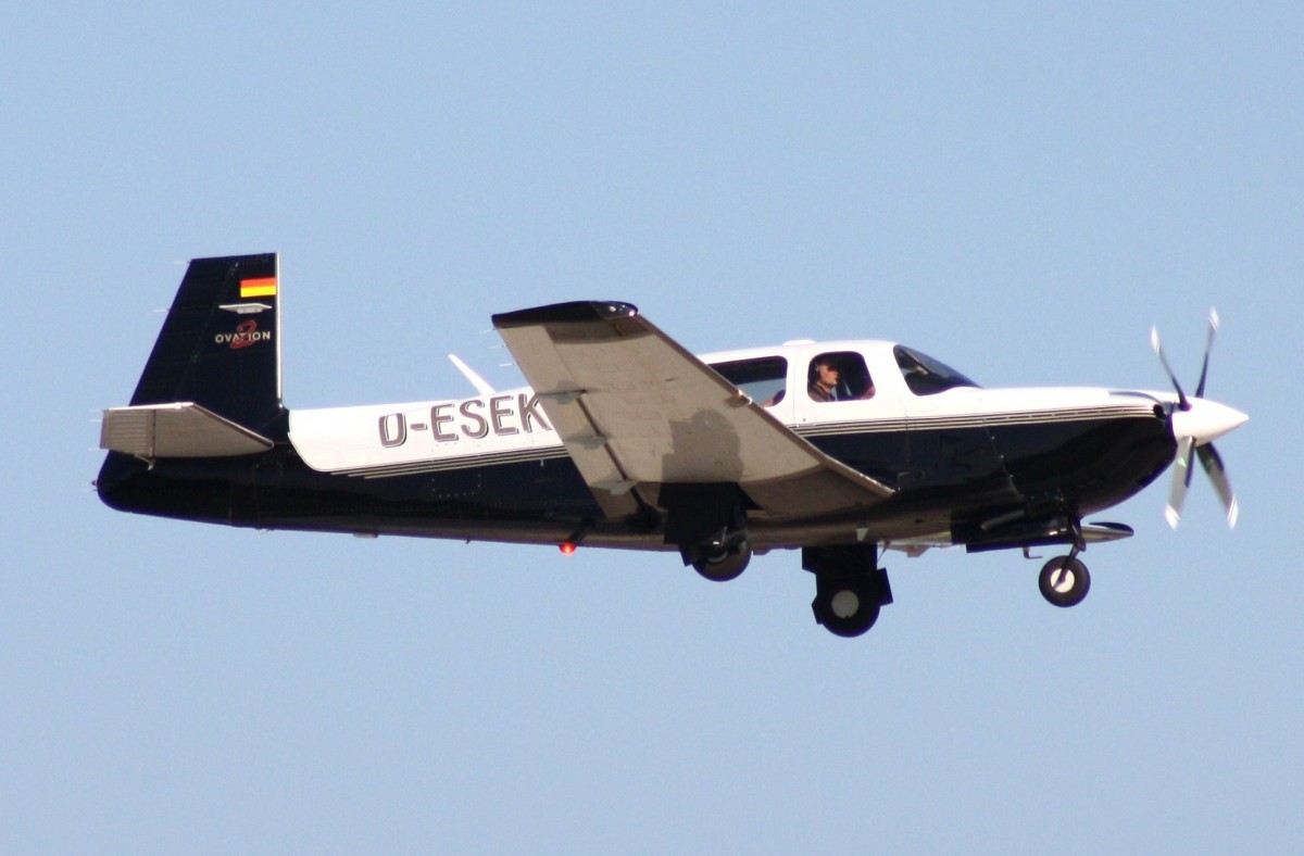 Private,D-ESEK,(c/n29-0245),Mooney M20R Ovation 2,03.10.2013,HAM-EDDH,Hamburg,Germany