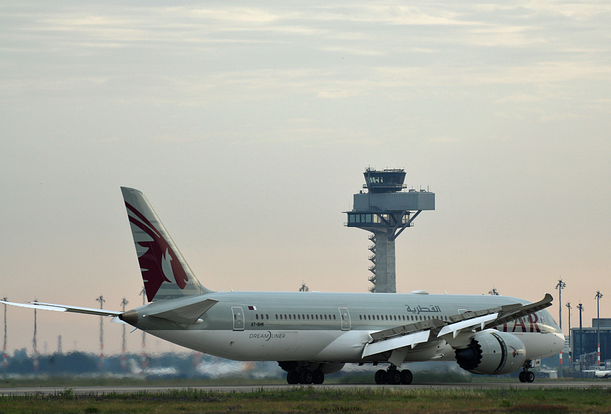 Qatar Airways, Boeing B 787-9 Dreamliner, A7-BHM, BER, 21.06.2024