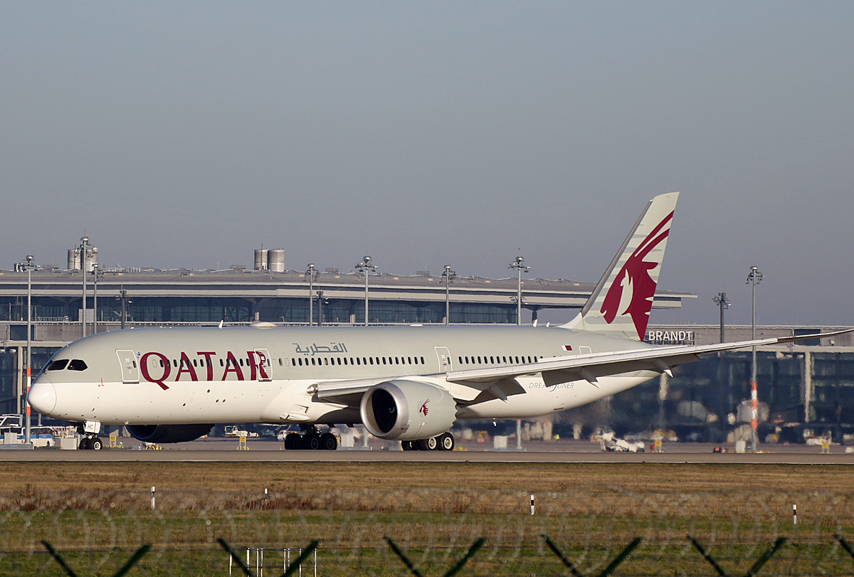 Qatar Airways, Boeing B 787-9 Dreamliner, A7-BHC, BER, 01.12.2024