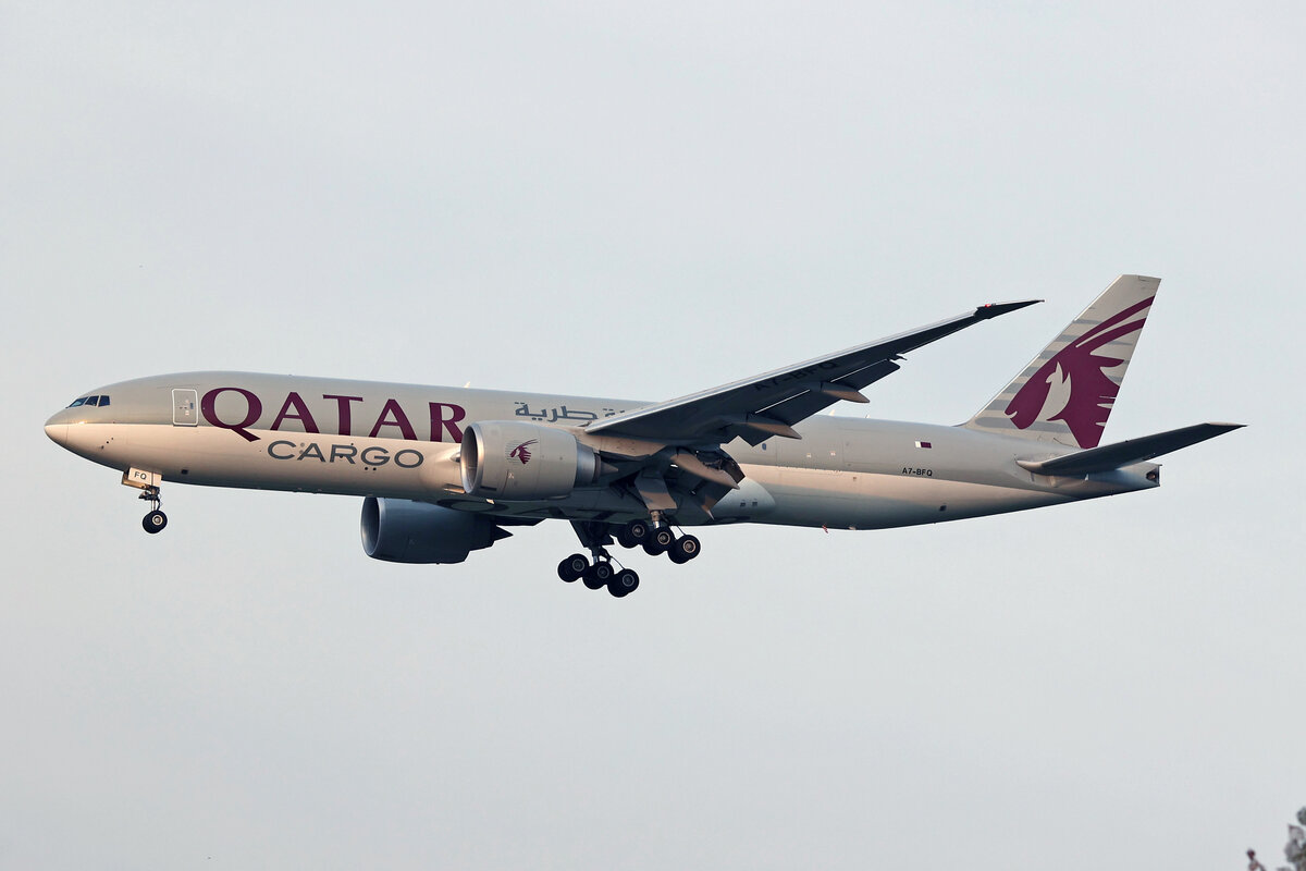 Qatar Airways Cargo, A7-BFQ, Boeing B777-F, msn: 66335/1610, 05.Juli 2024, MXP Milano Malpensa, Italy.

