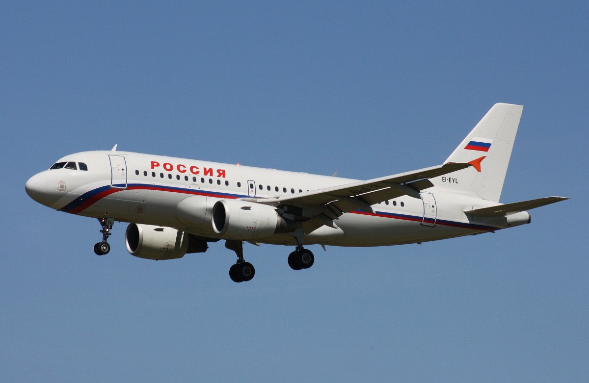 Rossija,EI-EYL,(c/n2465),Airbus A319-111,30.05.2014,HAM-EDDH,Hamburg,Germany