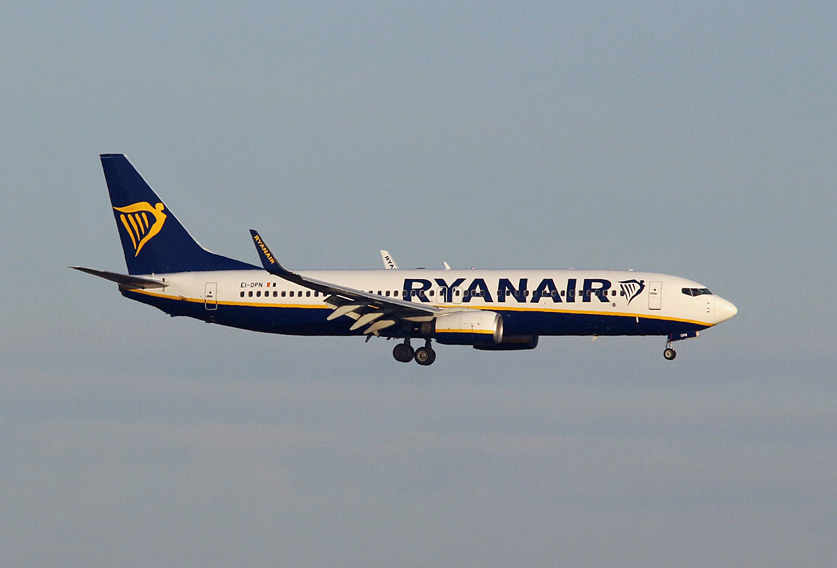 Ryanair, Boeing B 737-8AS, EI-DPN, BER, 22.02.2025