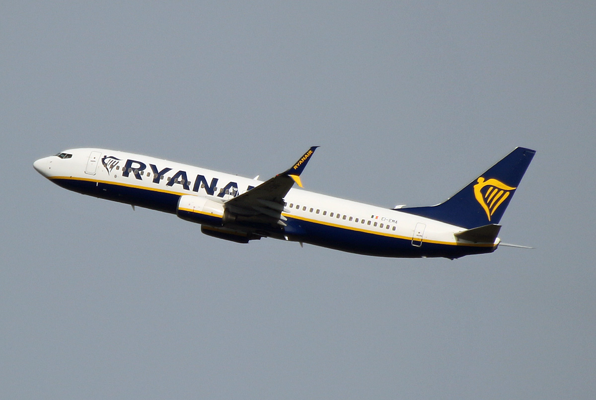 Ryanair, Boeing B 737-8AS, EI-EMA, BER, 07.04.2024