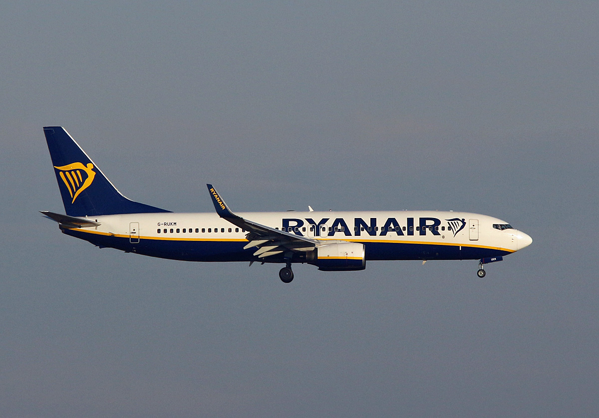 Ryanair UK, Boeing B 737-8AS, G-RUKM, BER, 22.02.2025