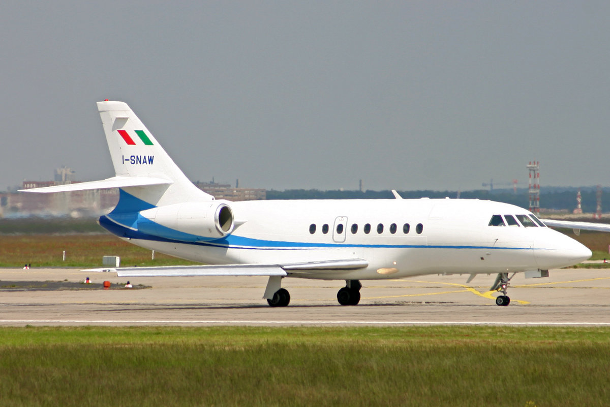  Servizi Aerei, I-SNAW, Dassault Falcon 2000, msn: 12, 19.Mai 2005, FRA Frankfurt, Germany.