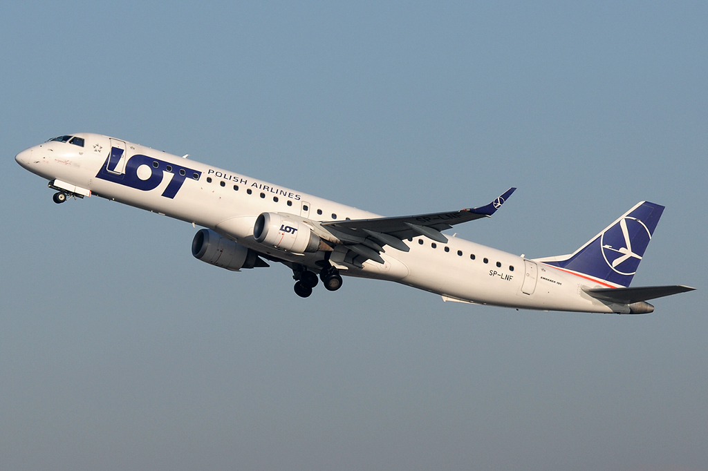 SP-LNF Embraer 190-200LR 02.01.2020