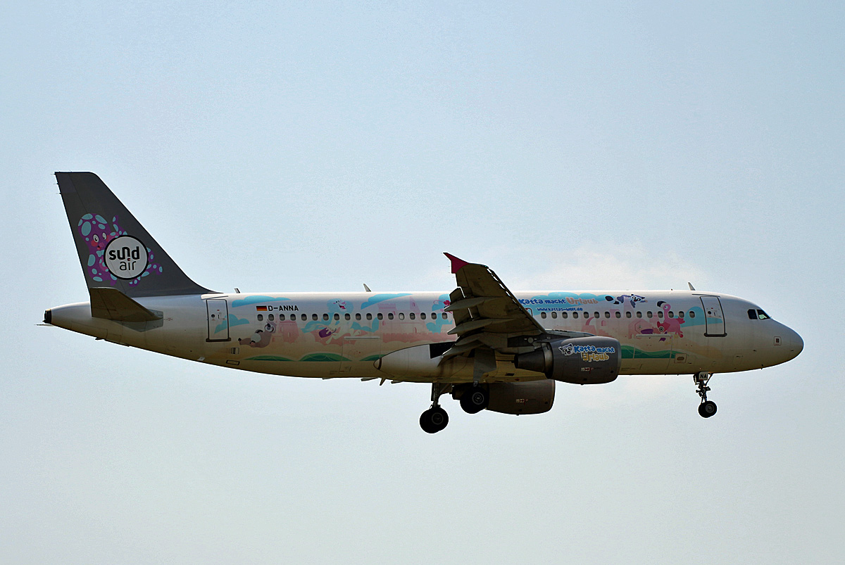 Sundair, Airbus A 320-214, D-ANNA, BER, 25.07.2024