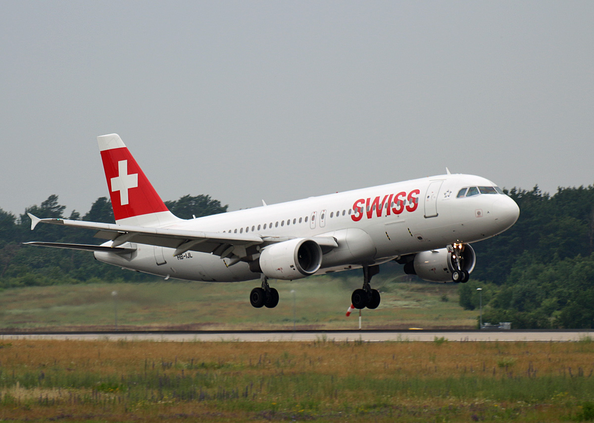 Swiss, Airbus A 320-214, HB-IJL, BER, 21.06.2024