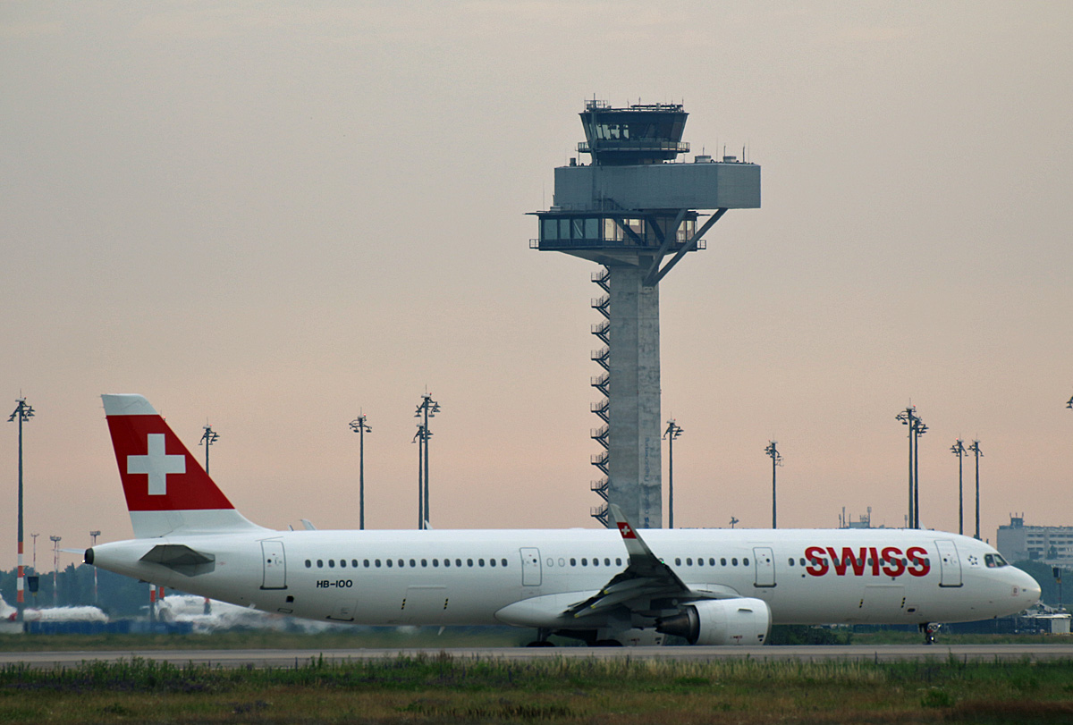 Swiss, Airbus A 321-212, HB-IOO, BER, 21.06.2024