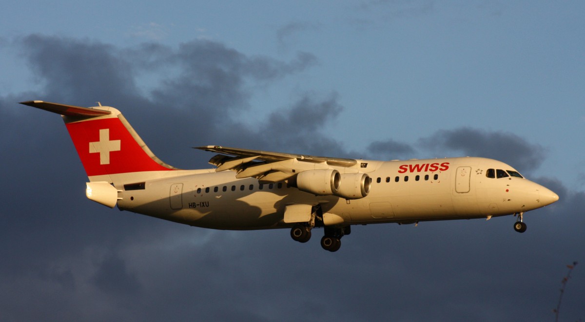 Swiss,HB-IXU,(c/nE3276),British Aerospace Avro RJ100,16.09.2013,HAM-EDDH,Hamburg,Germany