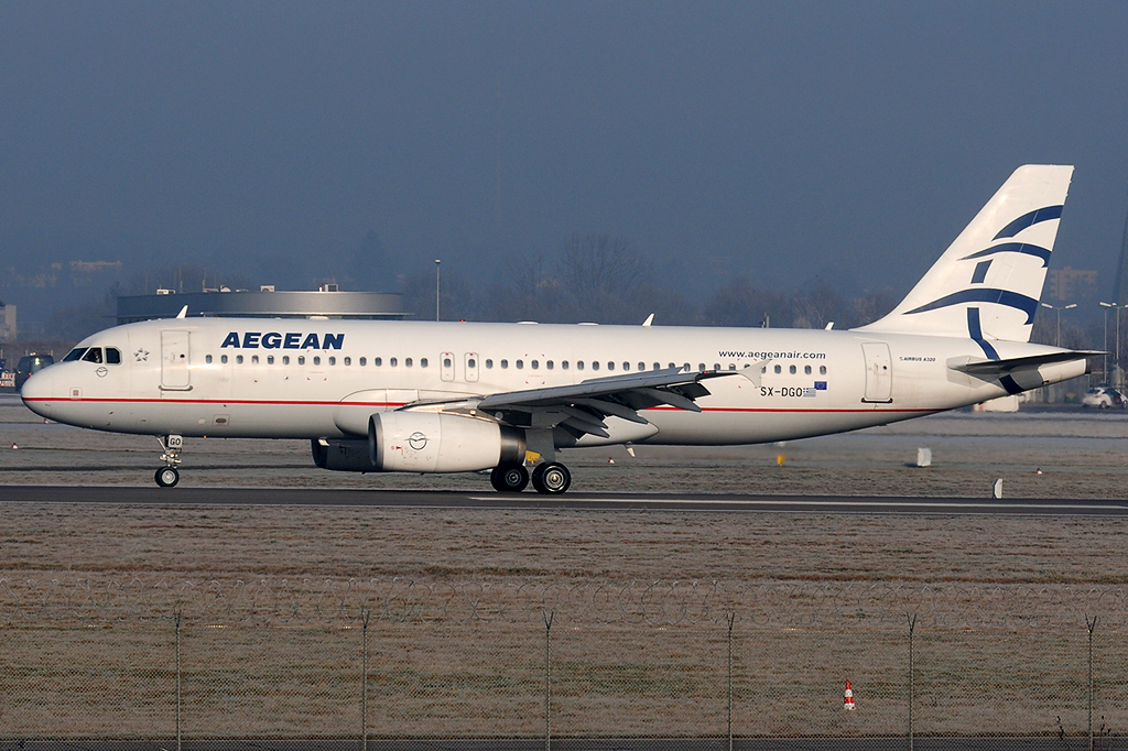 SX-DGO Airbus A320-232 02.01.2020