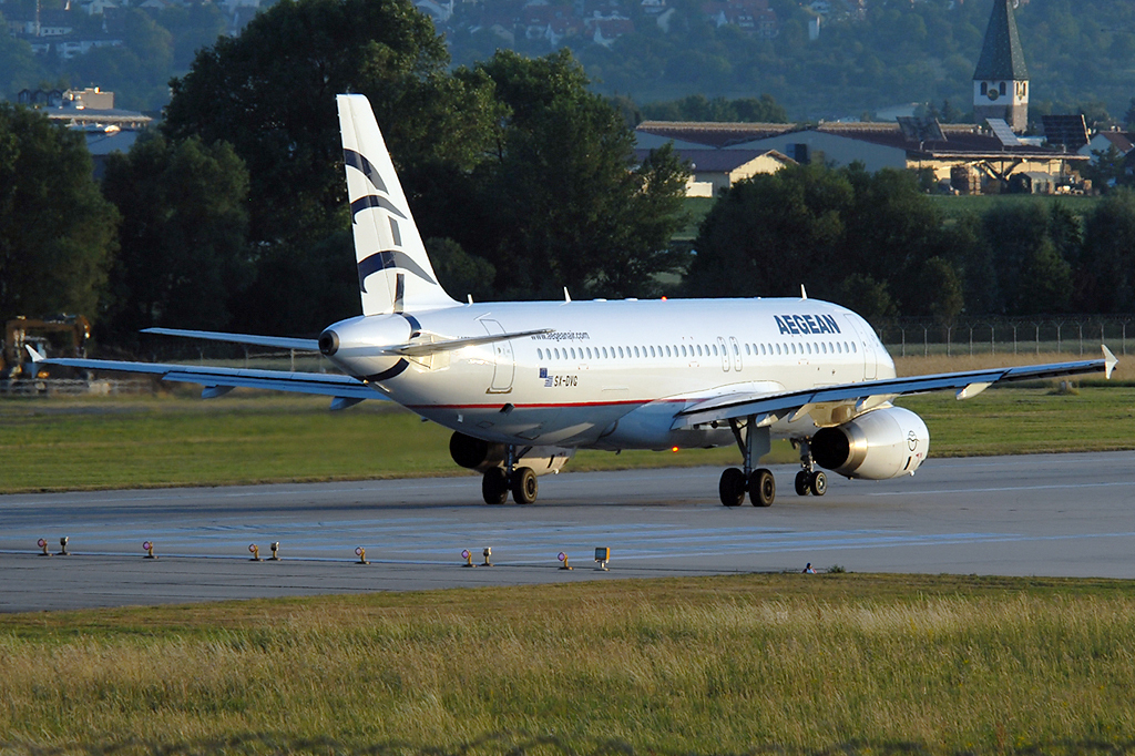 SX-DVG Airbus A320-232 24.06.2017