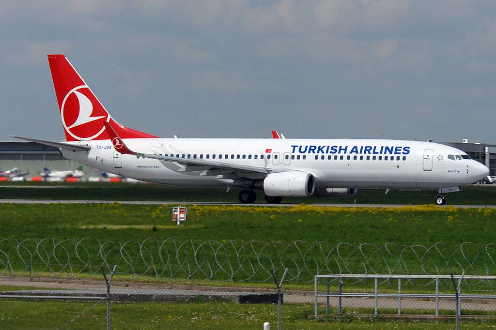 TC-JGA Boeing 737-8F2 04.05.2016