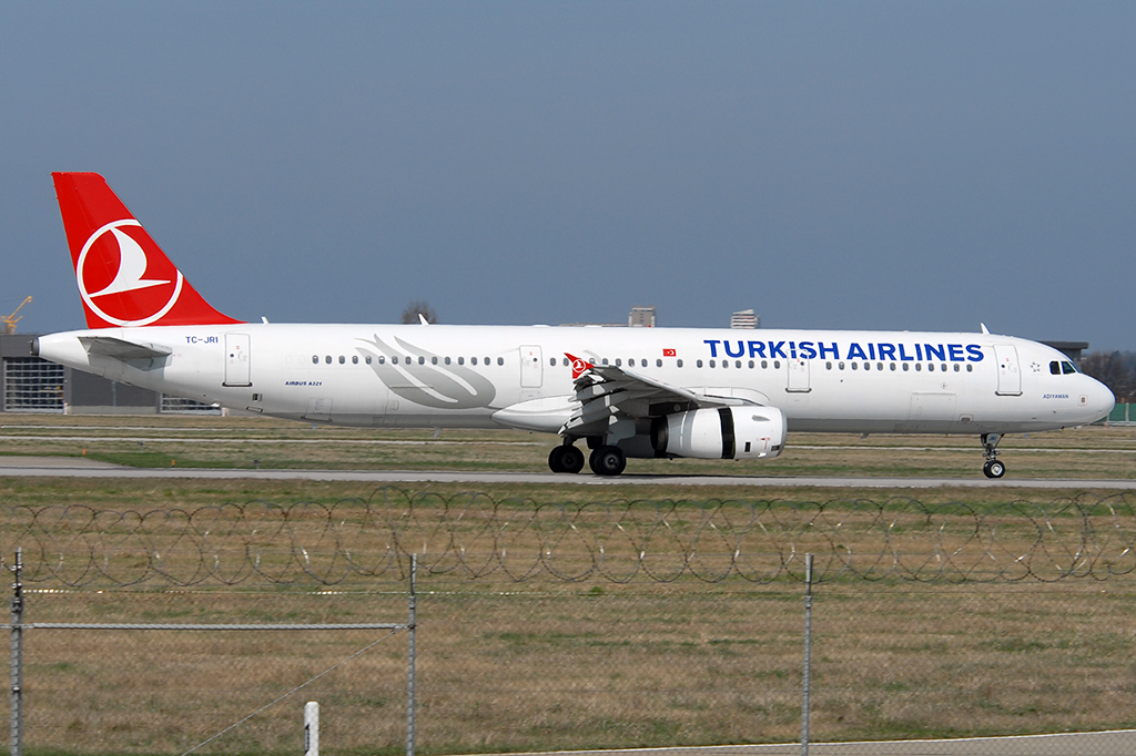 TC-JRI Airbus A321-231 26.03.2017