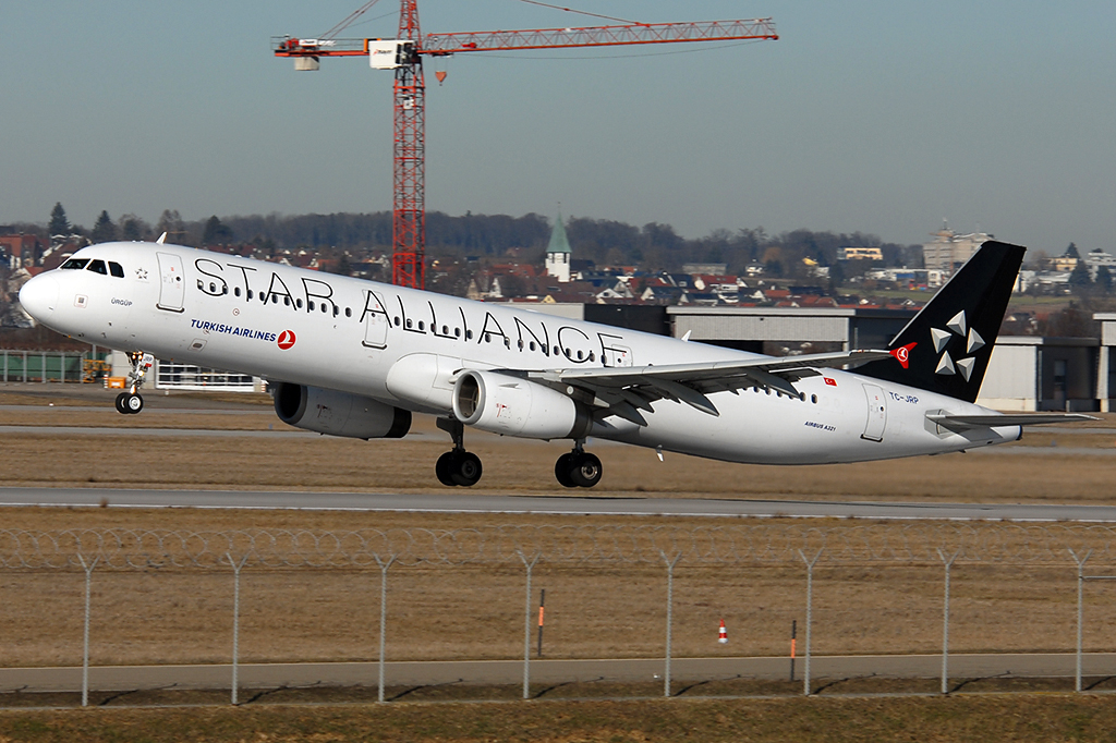 TC-JRP Airbus A321-231 16.02.2019