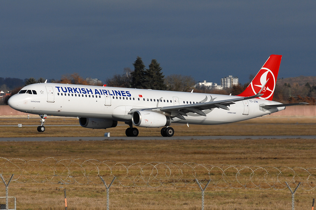 TC-JTM Airbus A321-231 26.12.2016