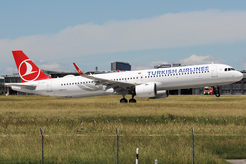 TC-LSL Airbus A321-271NX 12.06.2020