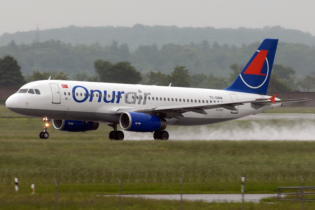 TC-OBM Airbus A320-232 25.05.2015