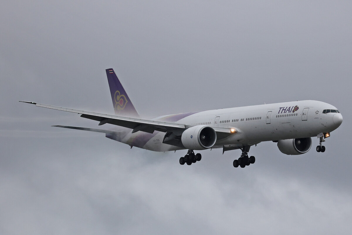 Thai Airways, HS-TKN, Boeing B777-3ALER, msn: 41523/1091,  Medininat / เมทินีนาถ  15.Juni 2024, ZRH Zürich, Switzerland.