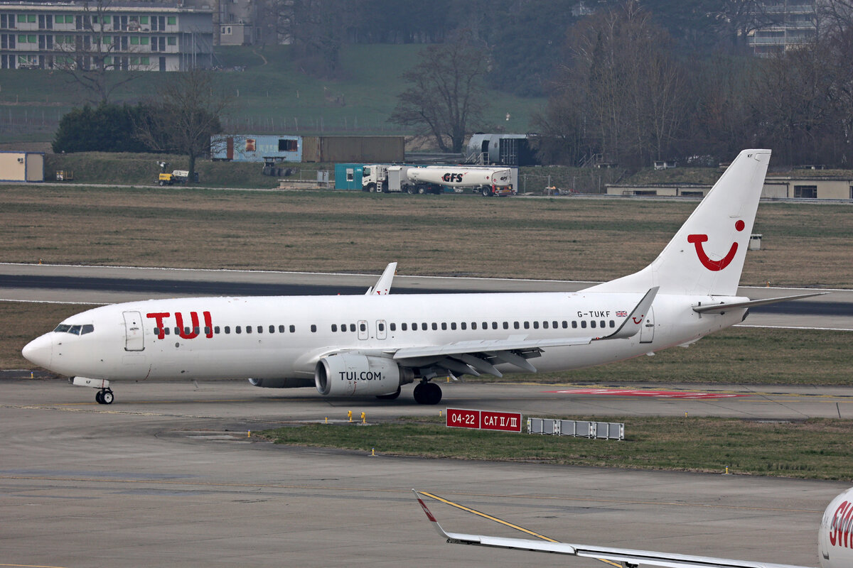 TUI Airways, G-TUKF, Boeing B737-8AS, msn: 33605/2140, 09.März 2024, GVA Genève, Switzerland.
