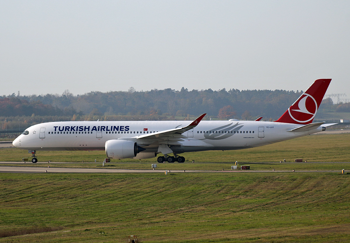 Turkish Airlines, Airbus A 350-941, TC-LGY, BER, 03.11.2024