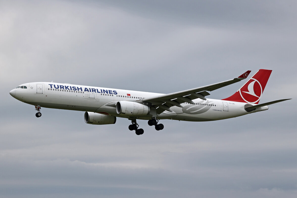 Turkish Airlines, TC-LOC, Airbus A330-343, msn: 1542, 07.Juni 2024, ZRH Zürich, Switzerland.