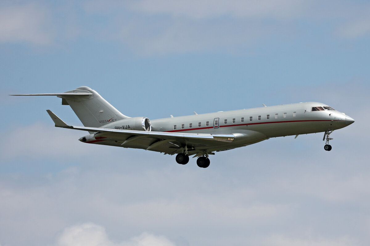 VistaJet, 9H-VJA, Bombardier Global 6000, msn: 9441, 13.Juni 2024, ZRH Zürich, Switzerland.