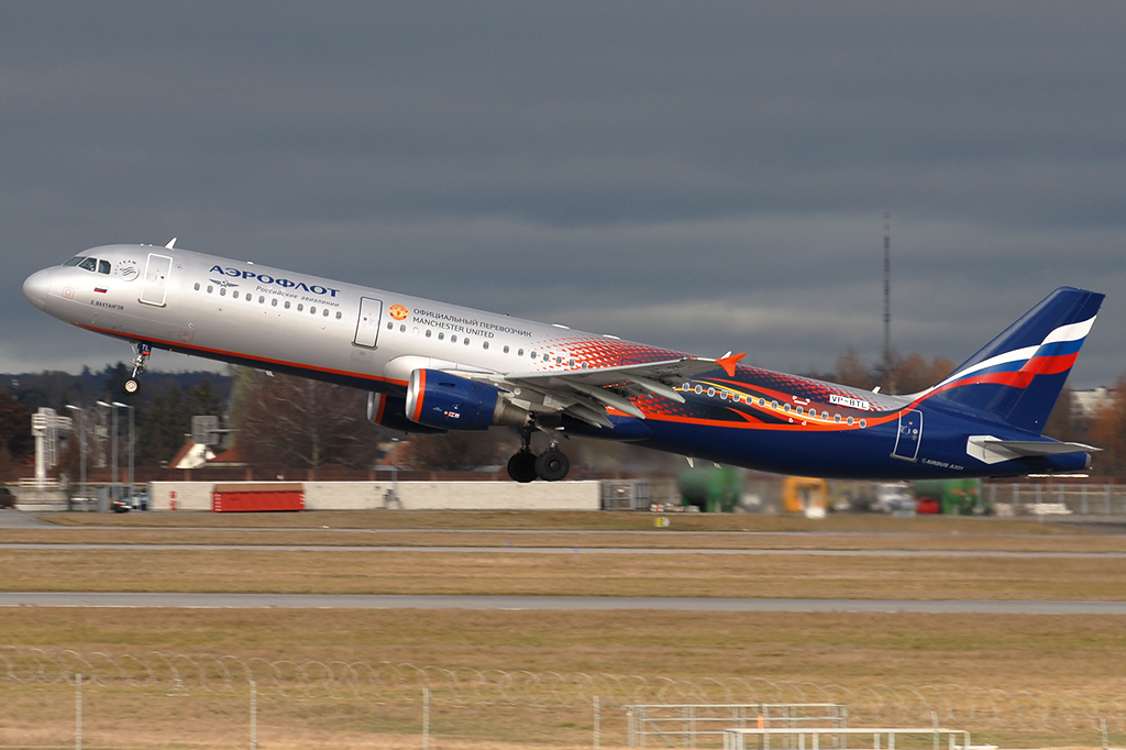 VP-BTL Airbus A321-211 26.12.2016