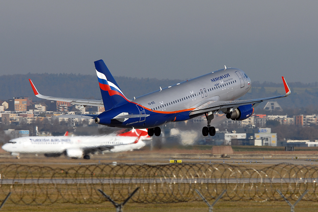 VQ-BSE Airbus A320-214 25.11.2018