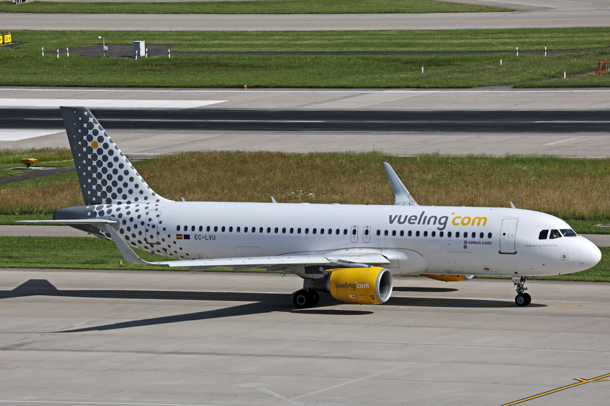 Vueling Airlines, EC-LVU, Airbus A320-214, msn: 5616,  Keep Smiling, fly Vueling , 16.Juni 2024, ZRH Zürich, Switzerland.