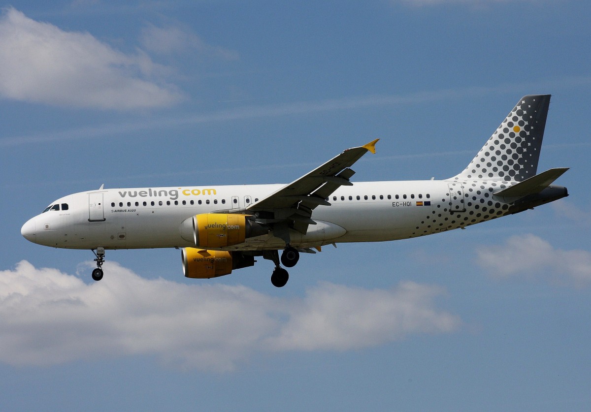 Vueling,EC-HQI,(c/n 1396),Airbus A320-214,30.05.2014,HAM-EDDH,Hamburg,Germany